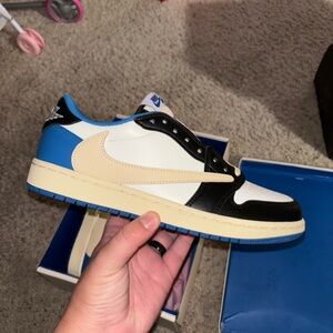 Jordan retro 1 low Travis Scott